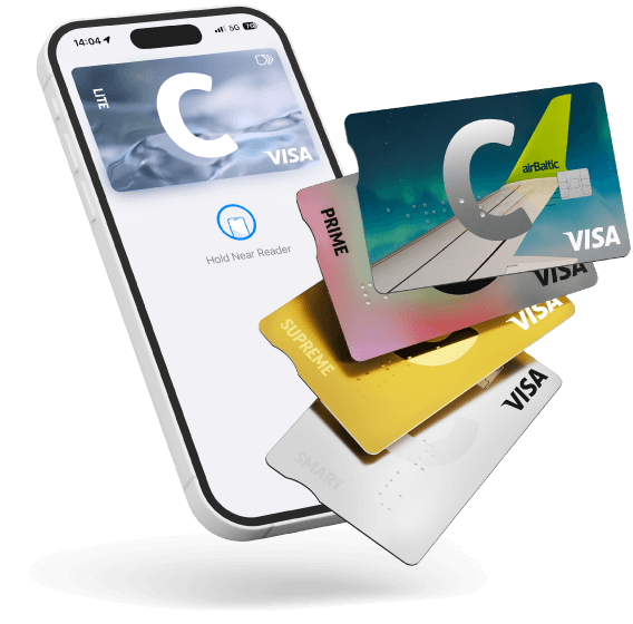 Išmaniojo telefono ekranas su matoma C lite kortele, šalia viena virš kitos pateiktos C smart, C supreme, C prime ir C airBaltic kortelės