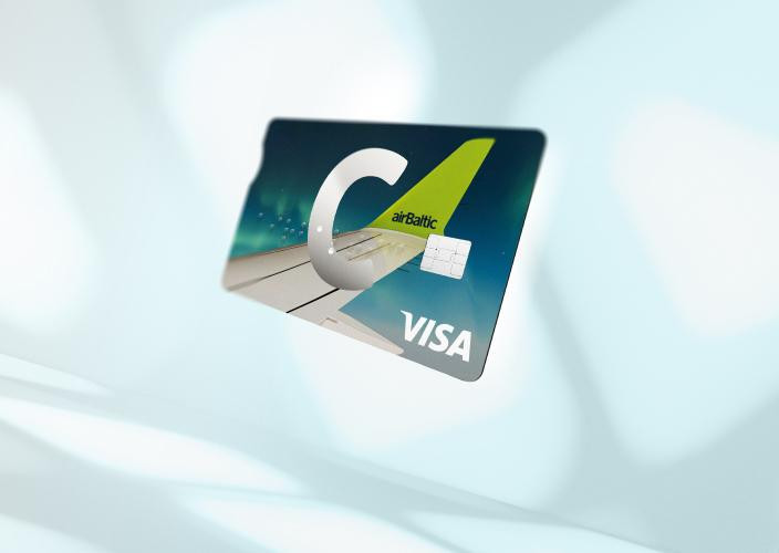C airBaltic kortelė su C, VISA ir airBaltic logotipais