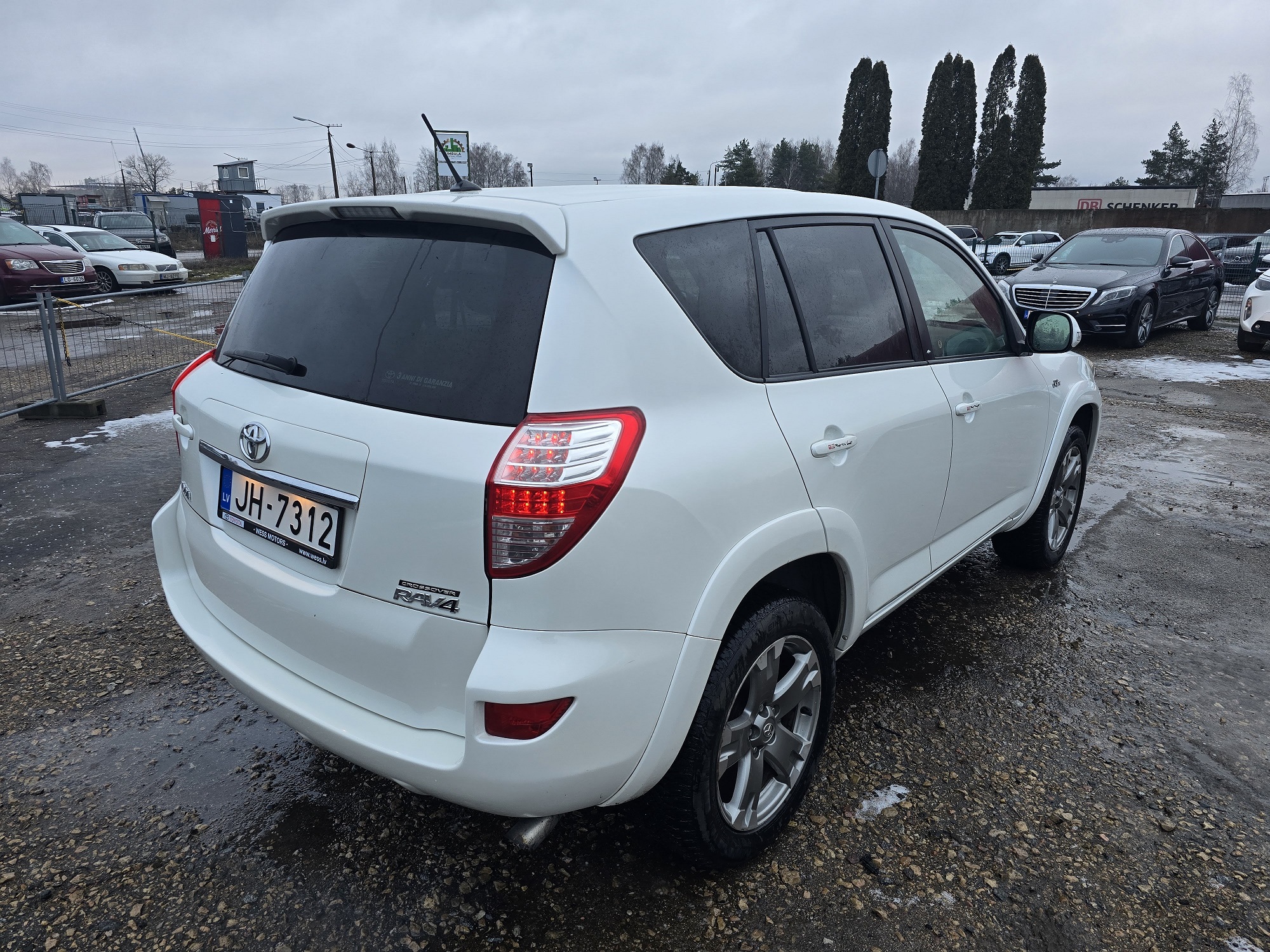 Lengvasis automobilis: Toyota RAV4