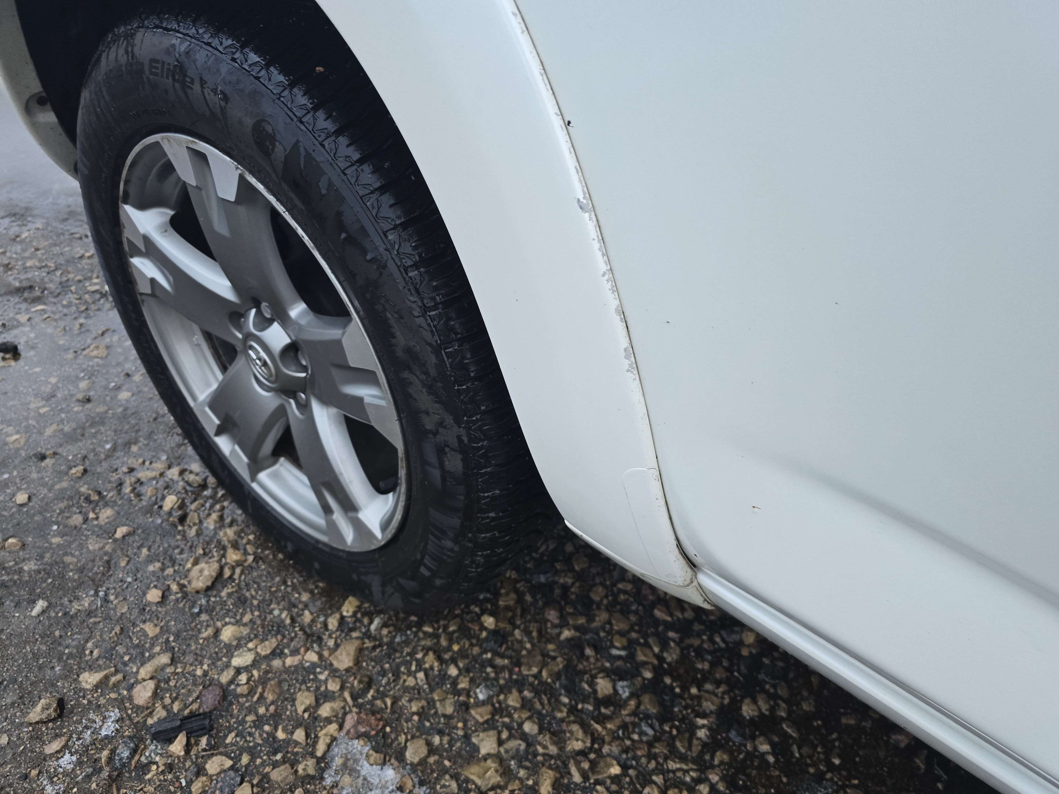 Lengvasis automobilis: Toyota RAV4