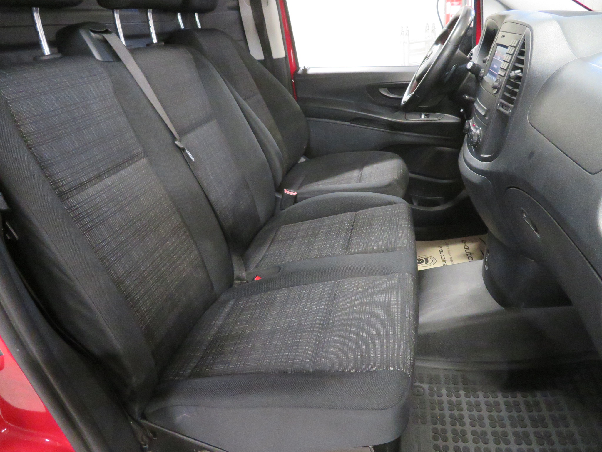 Lengvasis automobilis: Mercedes-Benz Vito