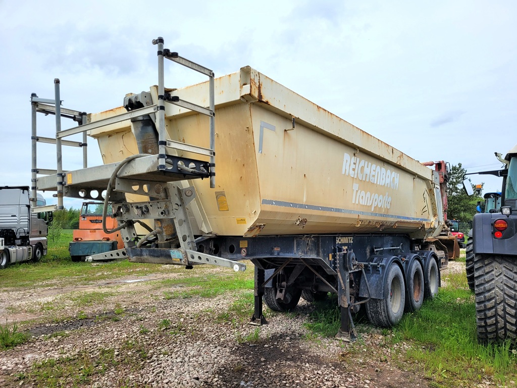 Komercinis transportas: SCHMITZ SKI 24