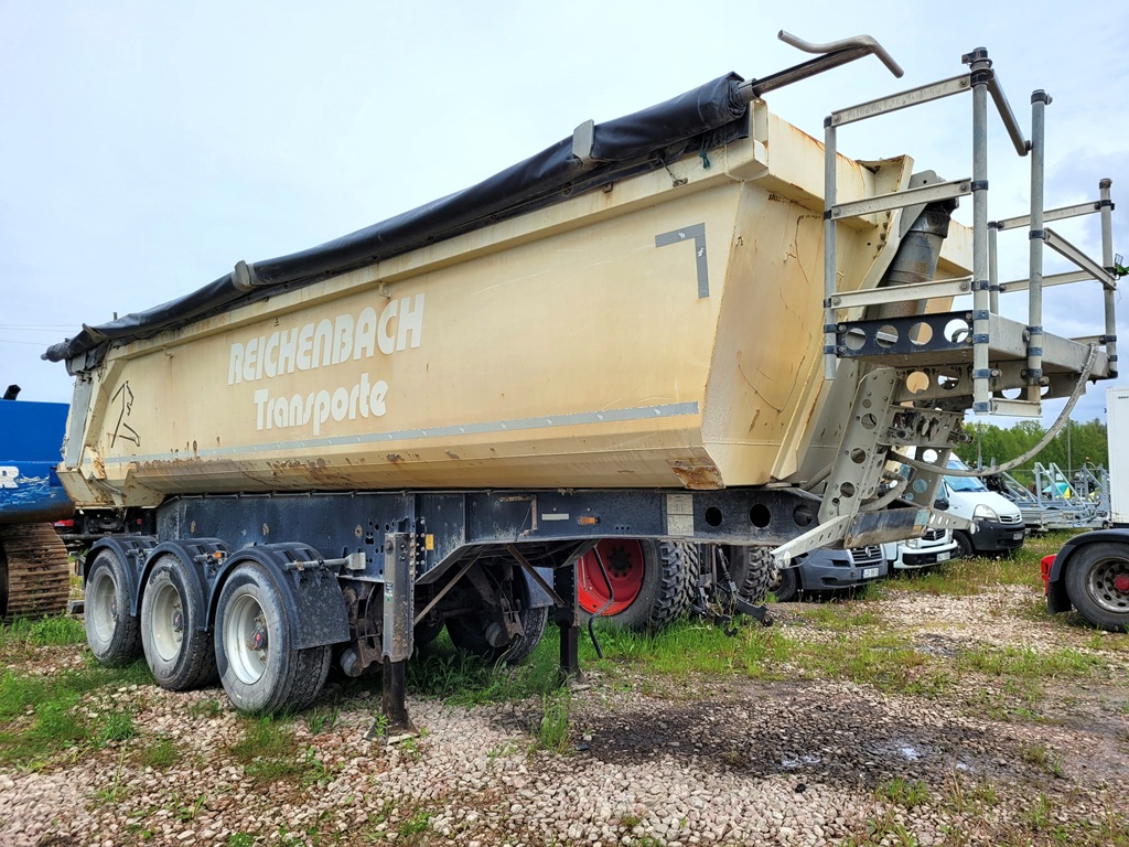 Komercinis transportas: SCHMITZ SKI 24