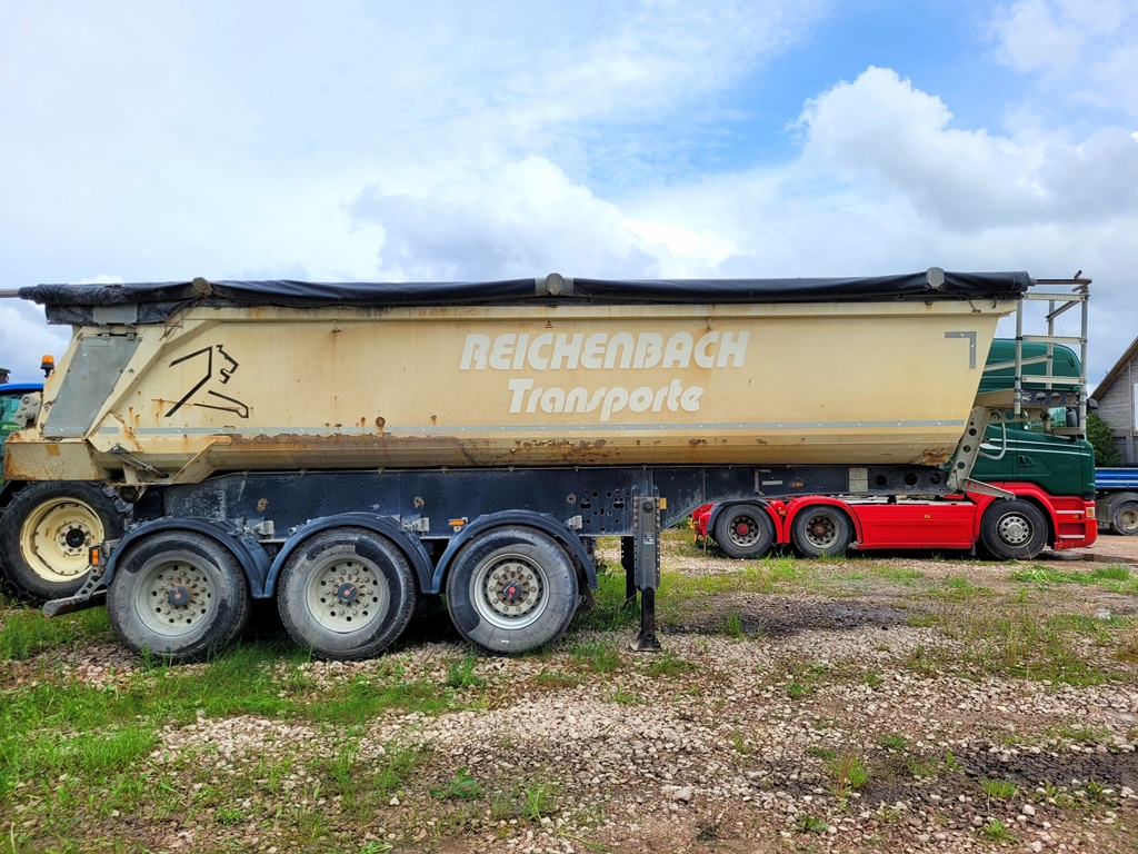 Komercinis transportas: SCHMITZ SKI 24