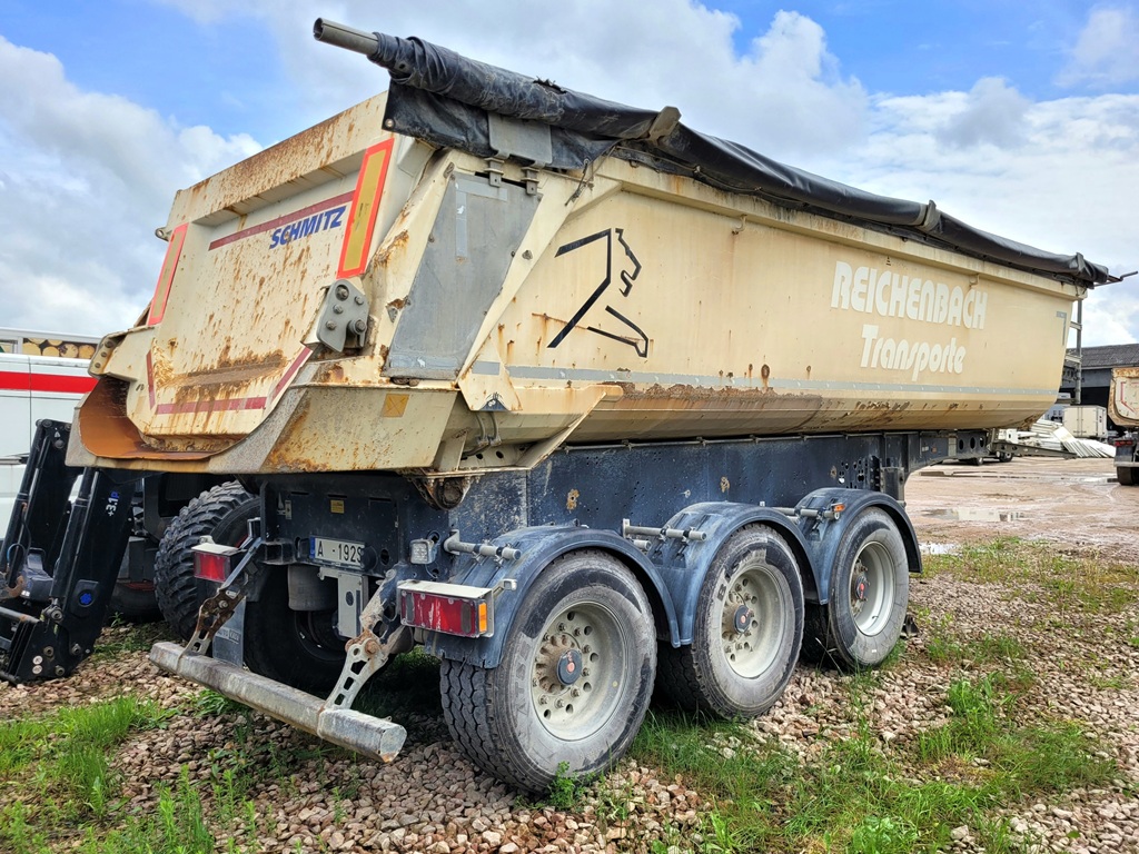 Komercinis transportas: SCHMITZ SKI 24