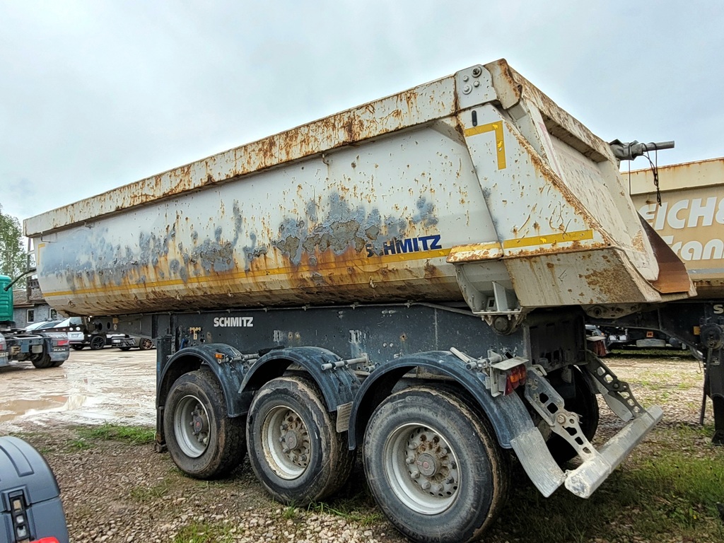 Komercinis transportas: SCHMITZ SKI 24