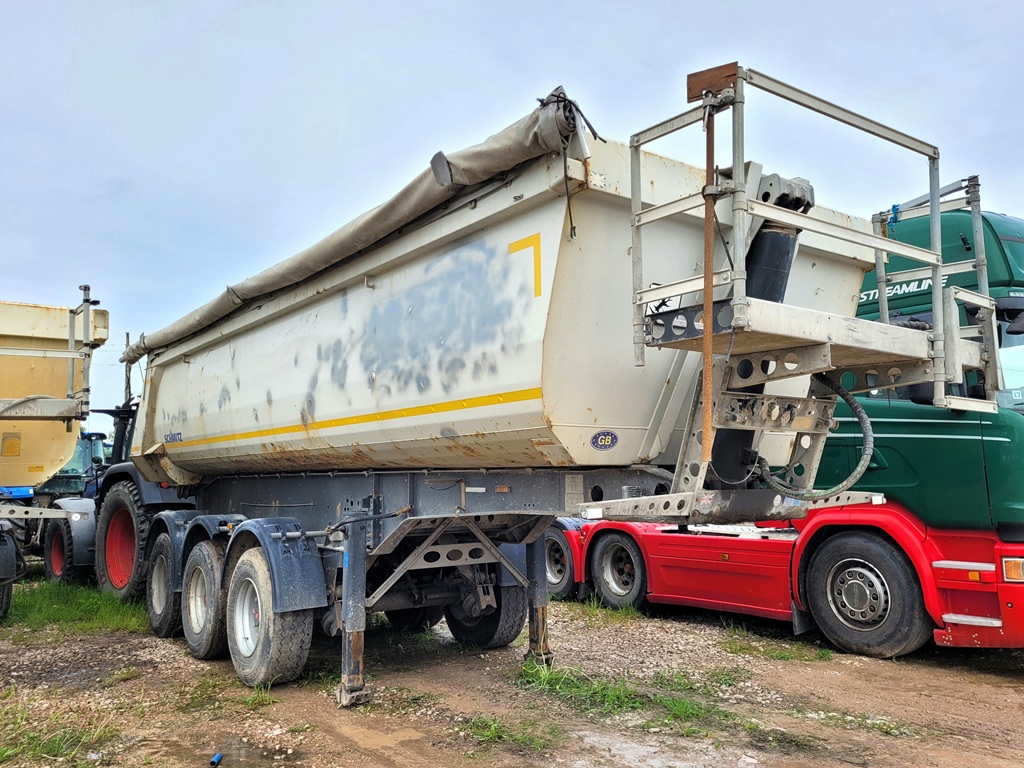 Komercinis transportas: SCHMITZ SKI 24