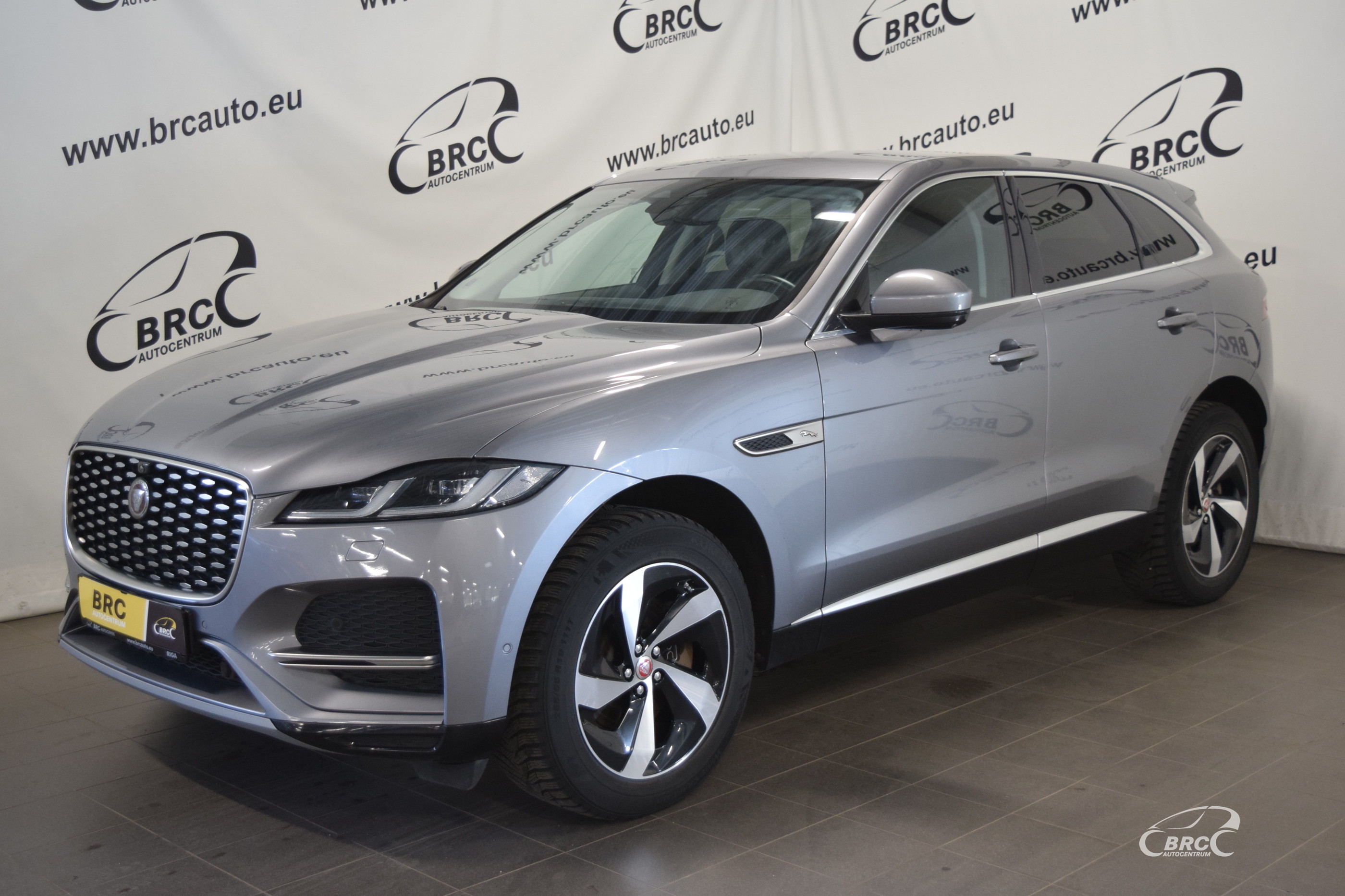 Lengvasis automobilis: Jaguar F-Pace