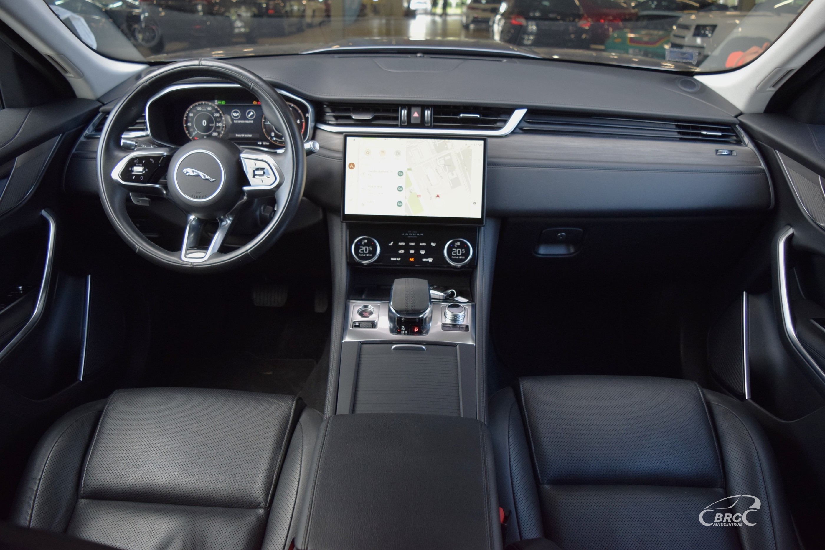 Lengvasis automobilis: Jaguar F-Pace