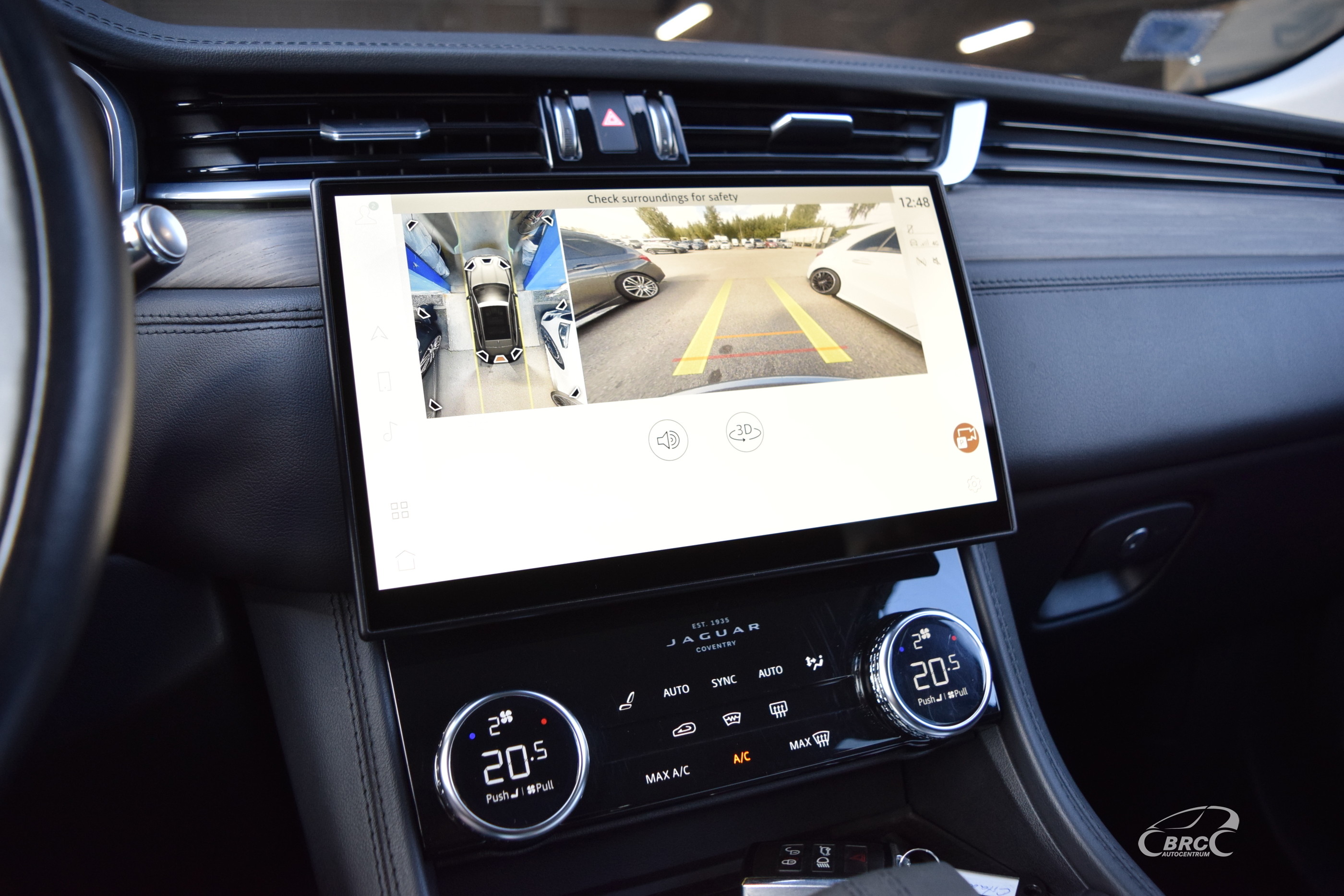 Lengvasis automobilis: Jaguar F-Pace