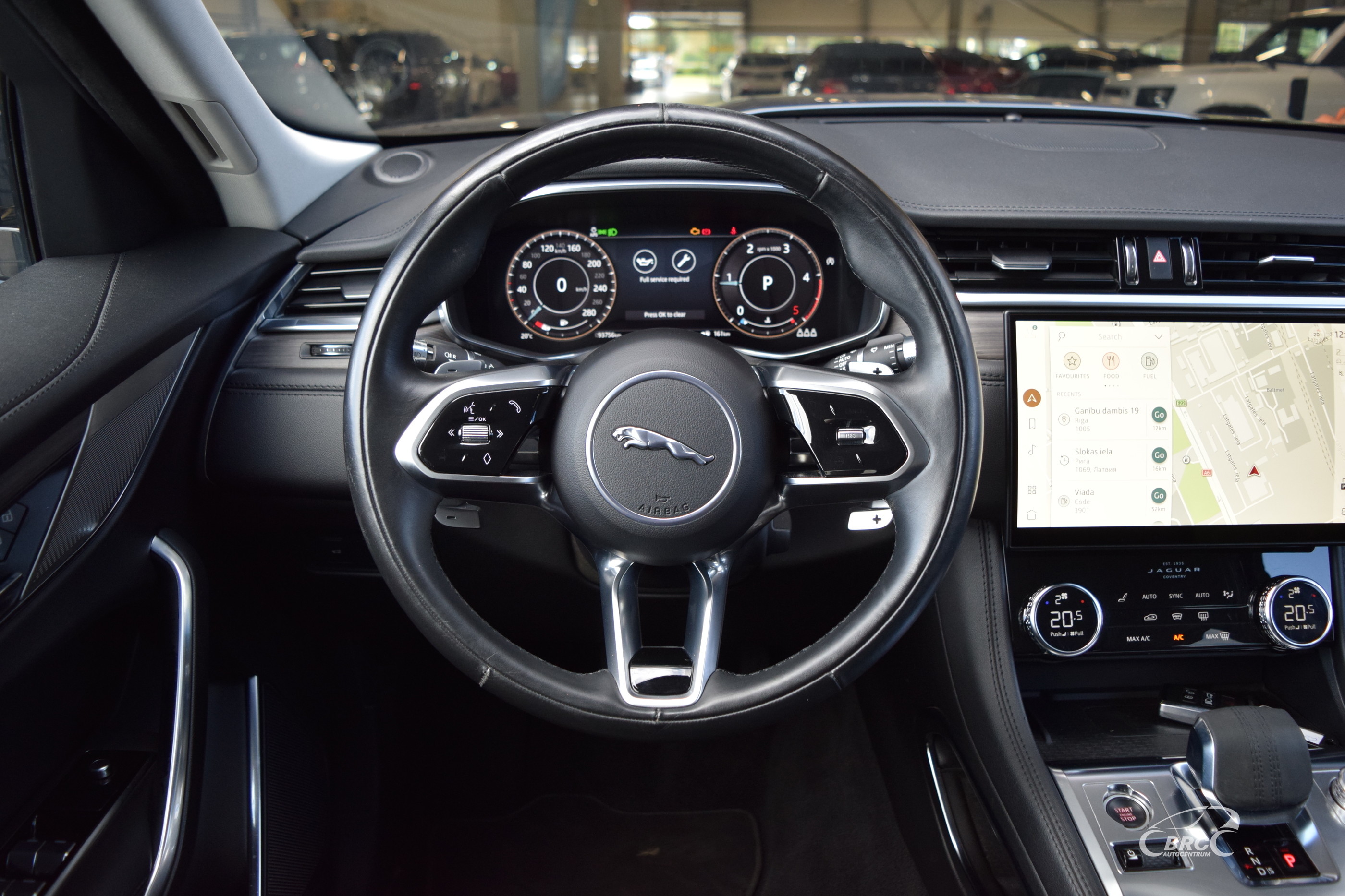 Lengvasis automobilis: Jaguar F-Pace