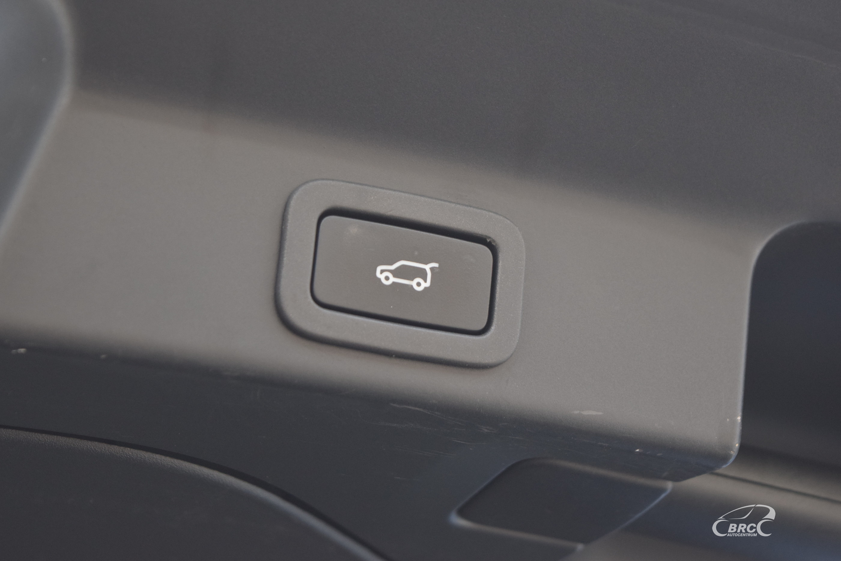 Lengvasis automobilis: Jaguar F-Pace