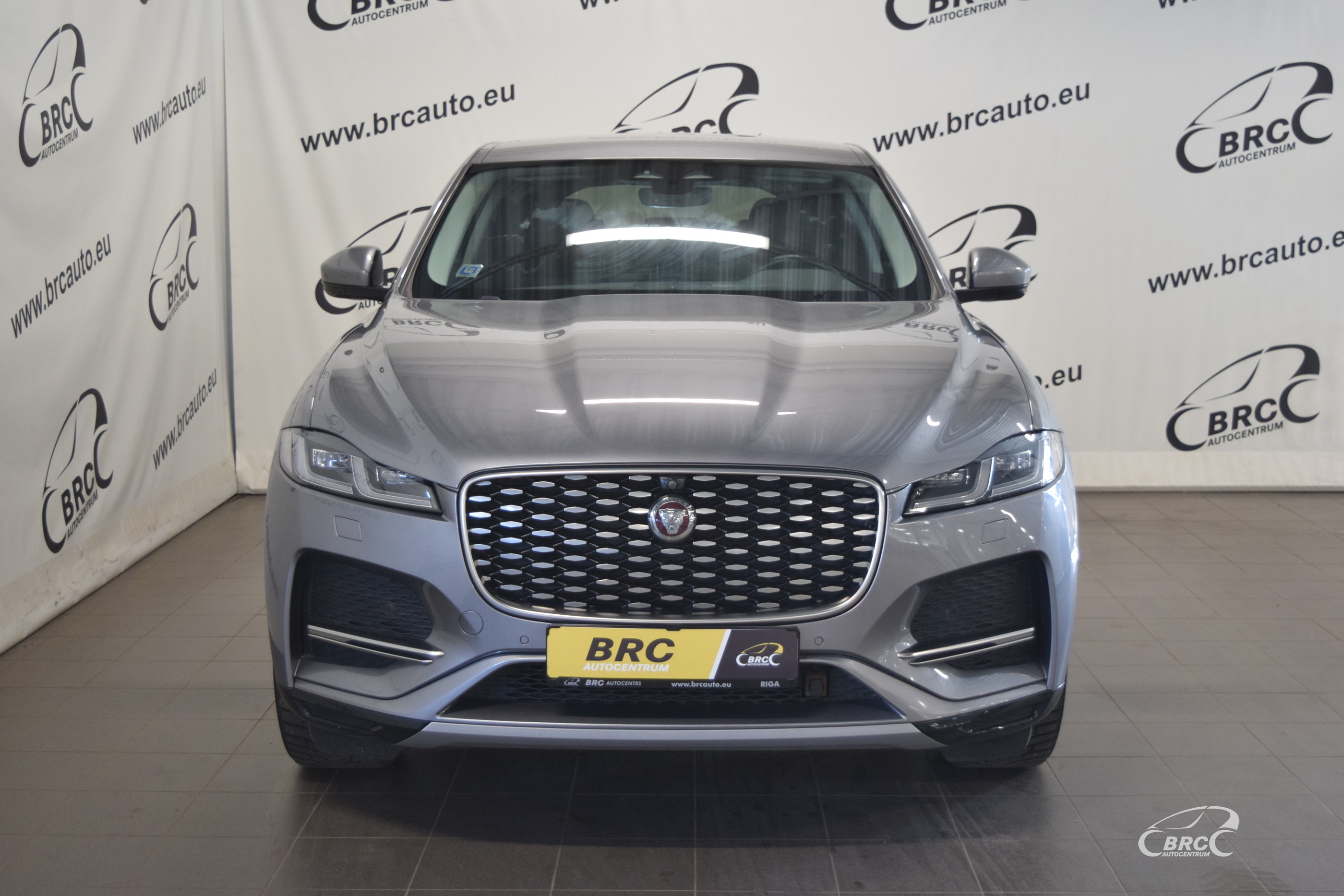 Lengvasis automobilis: Jaguar F-Pace