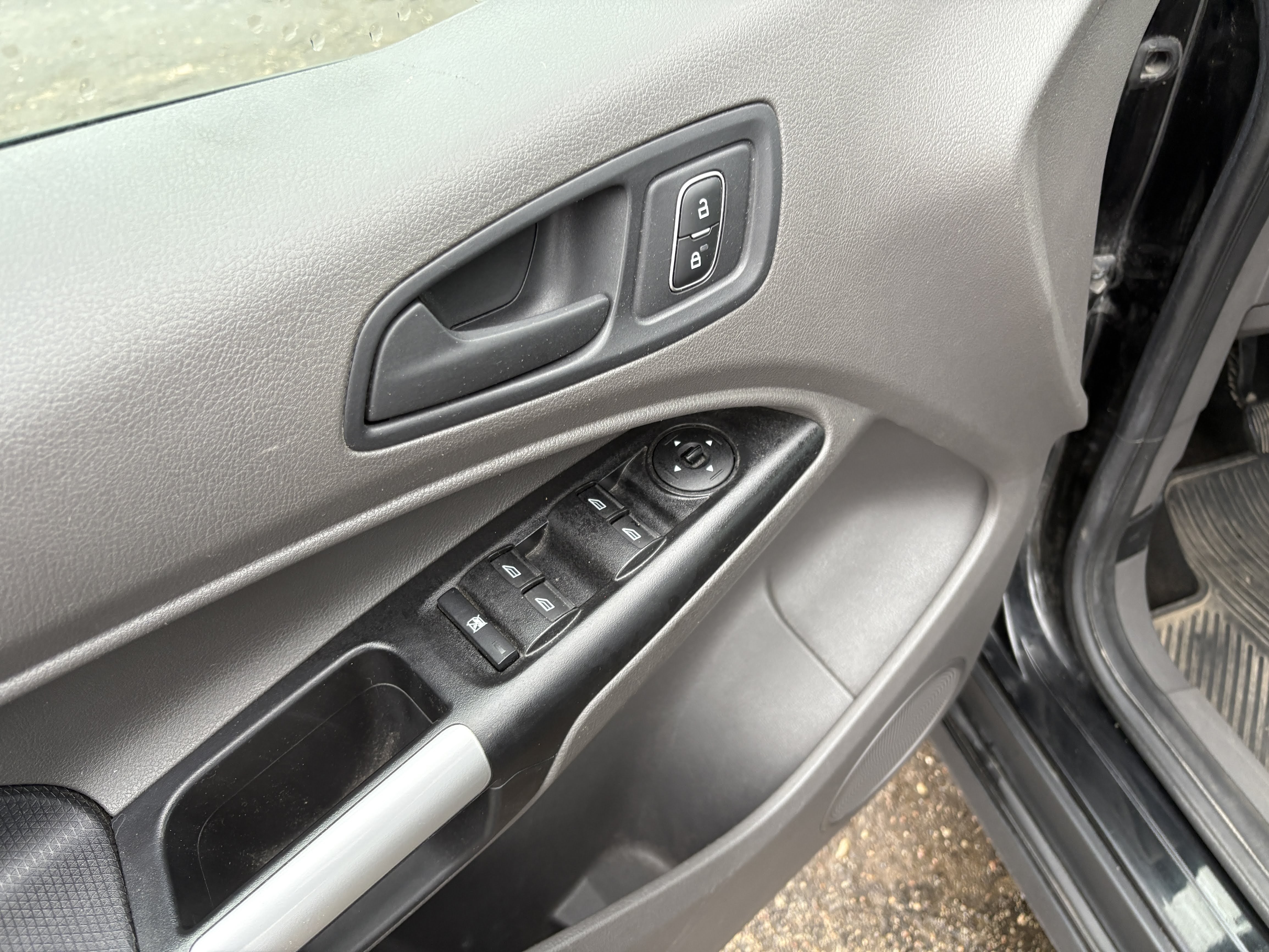 Lengvasis automobilis: Ford Tourneo Connect