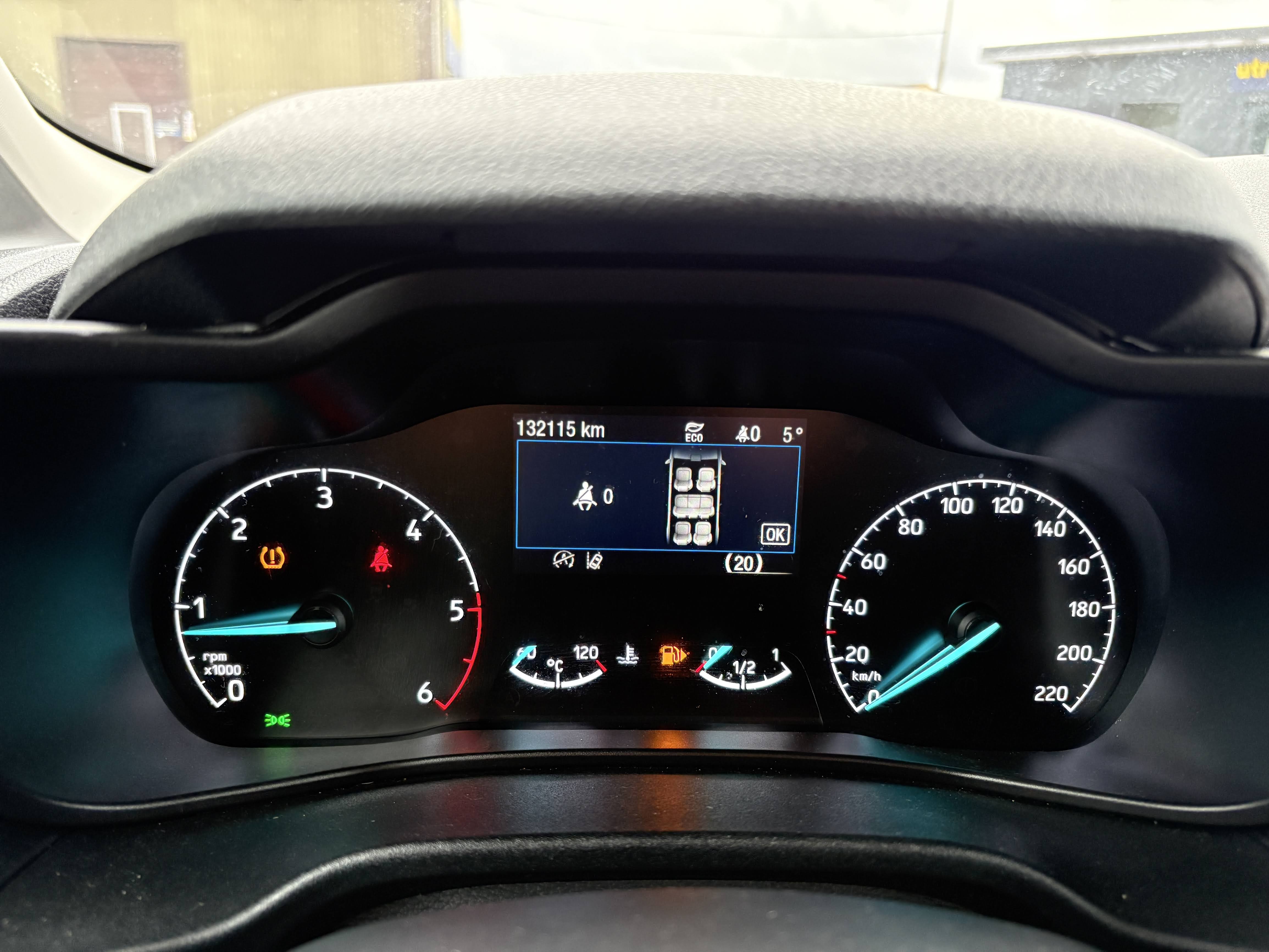 Lengvasis automobilis: Ford Tourneo Connect