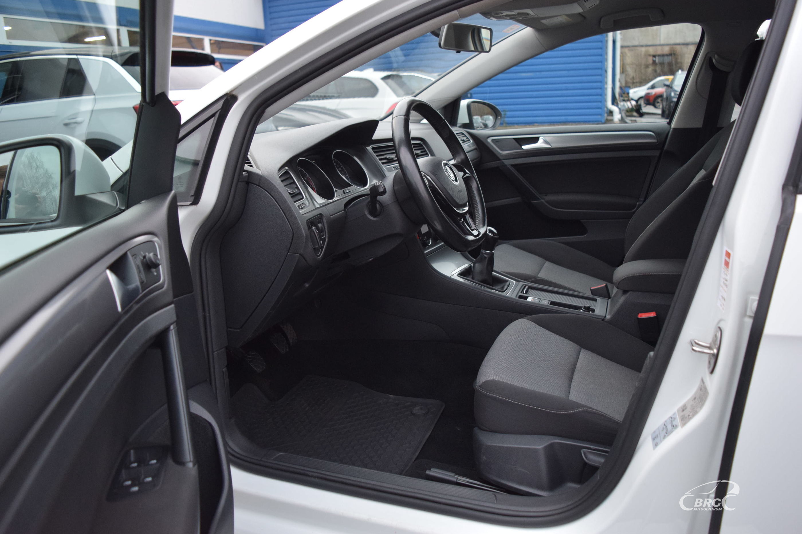 Lengvasis automobilis: Volkswagen Golf