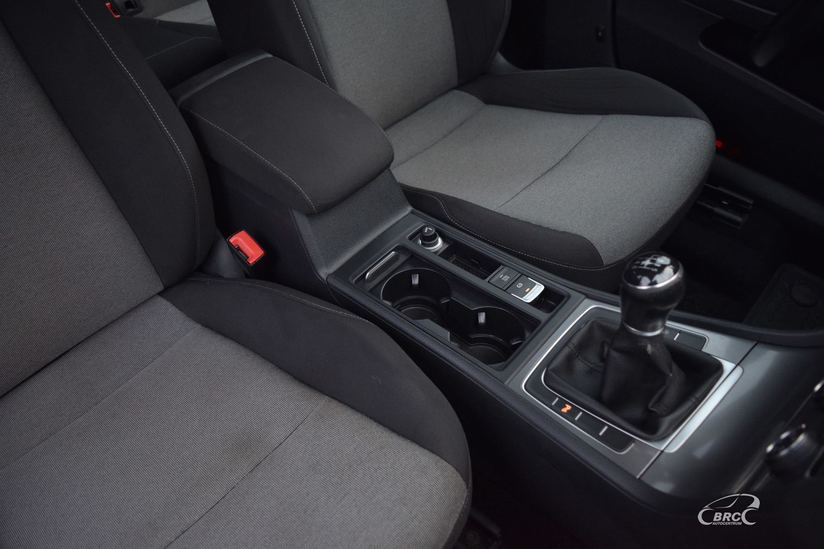 Lengvasis automobilis: Volkswagen Golf