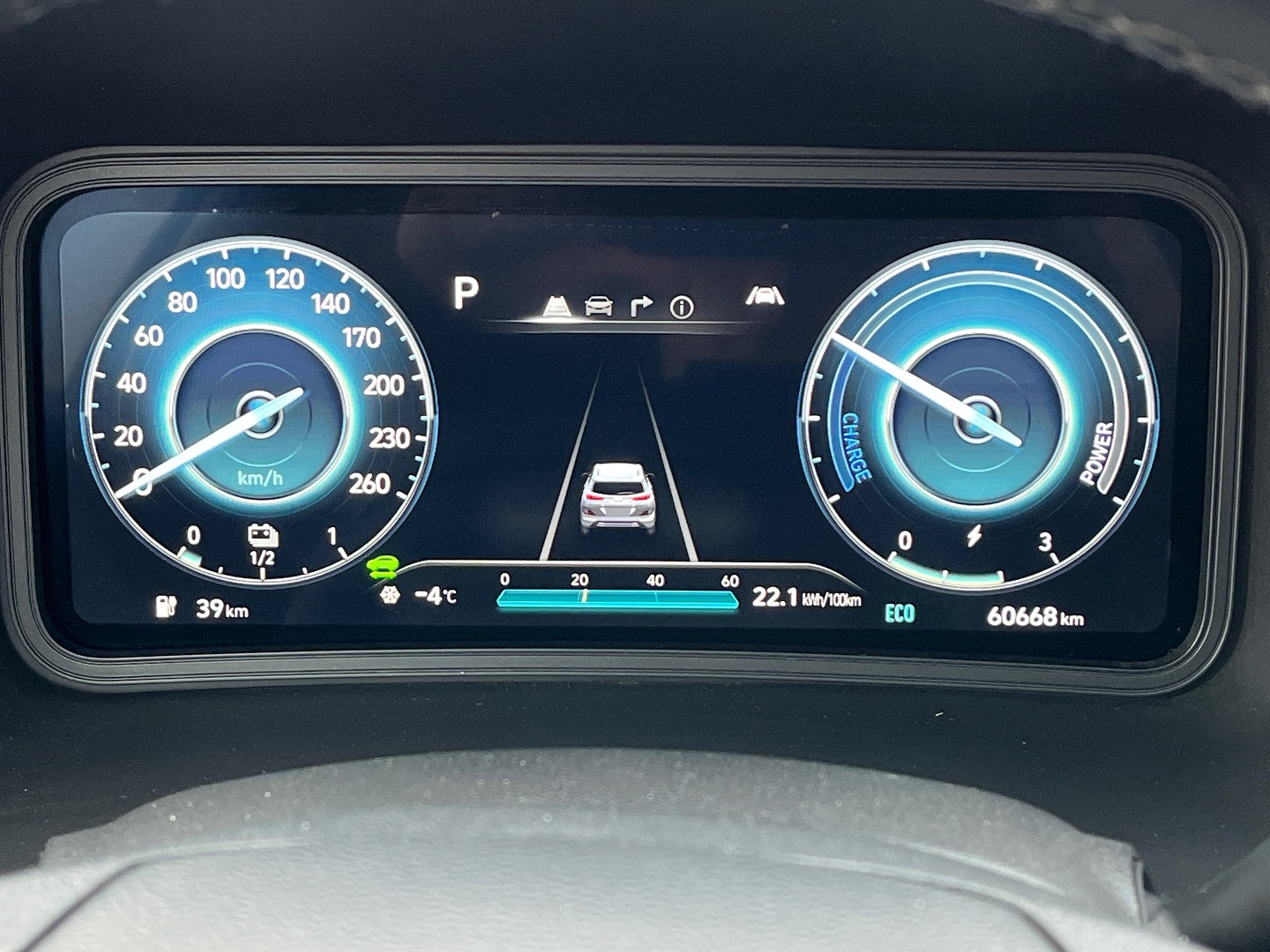 Lengvasis automobilis: Hyundai KONA