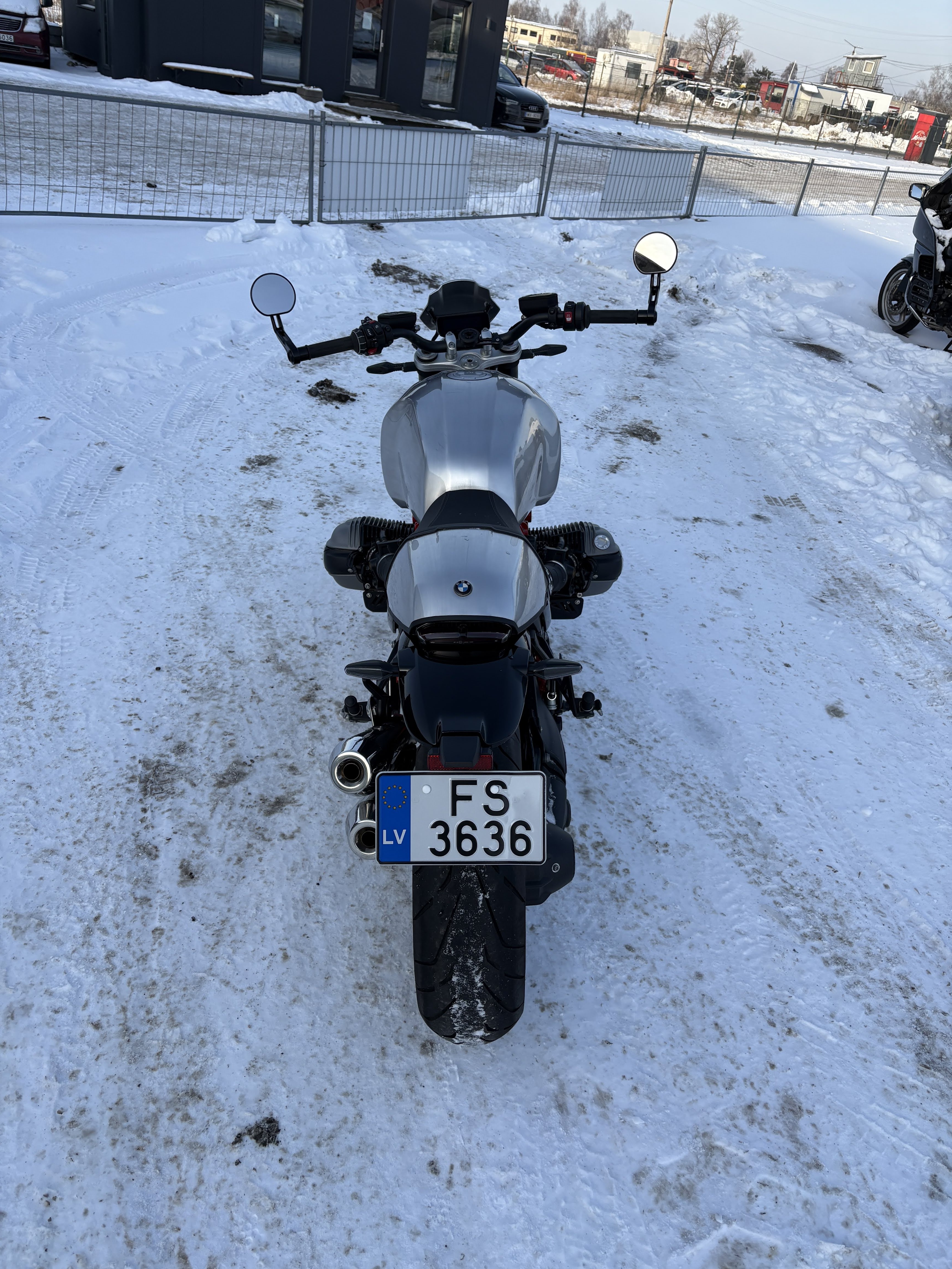 Lengvasis automobilis: BMW R 12 NINET