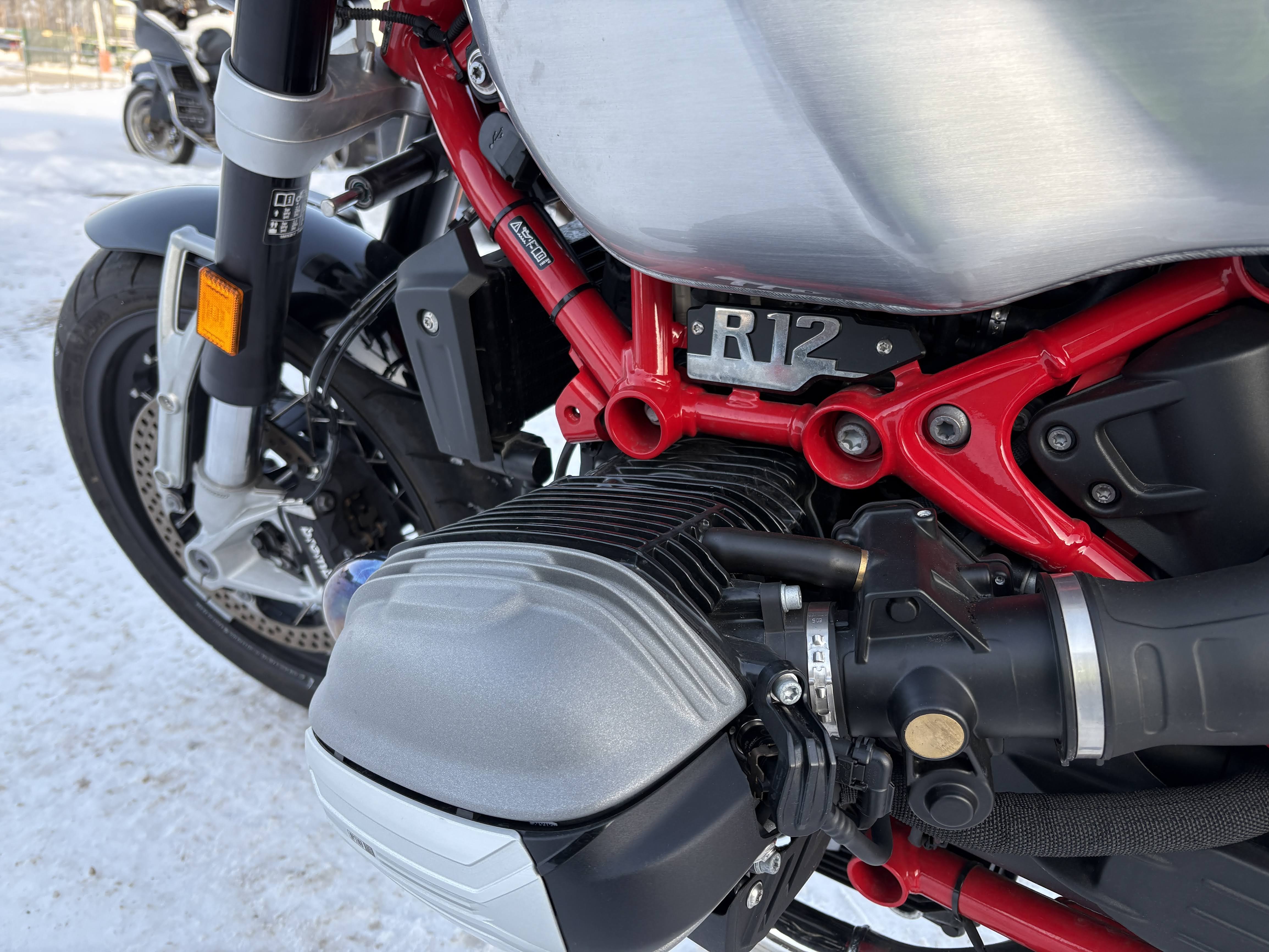 Lengvasis automobilis: BMW R 12 NINET