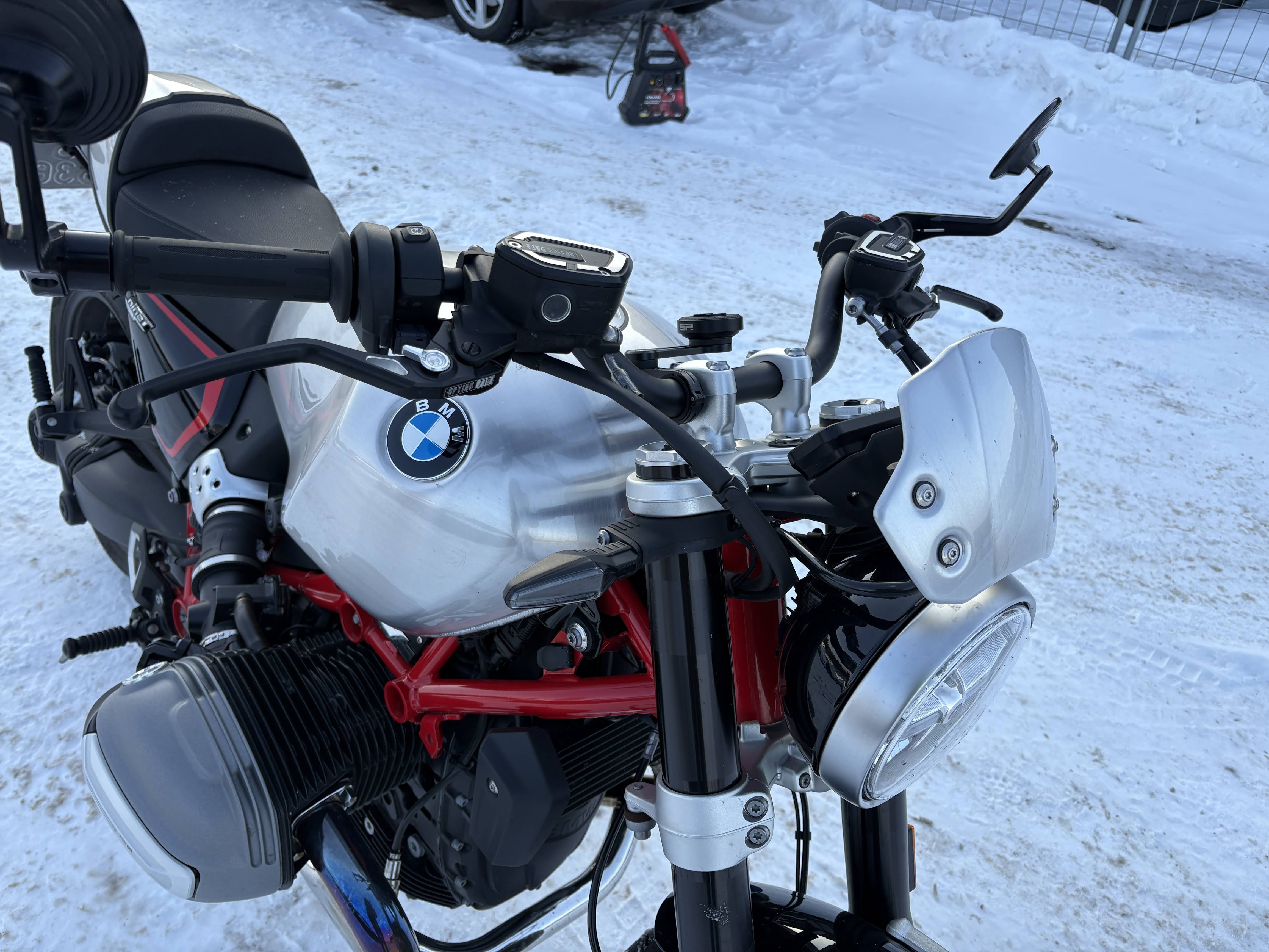 Lengvasis automobilis: BMW R 12 NINET