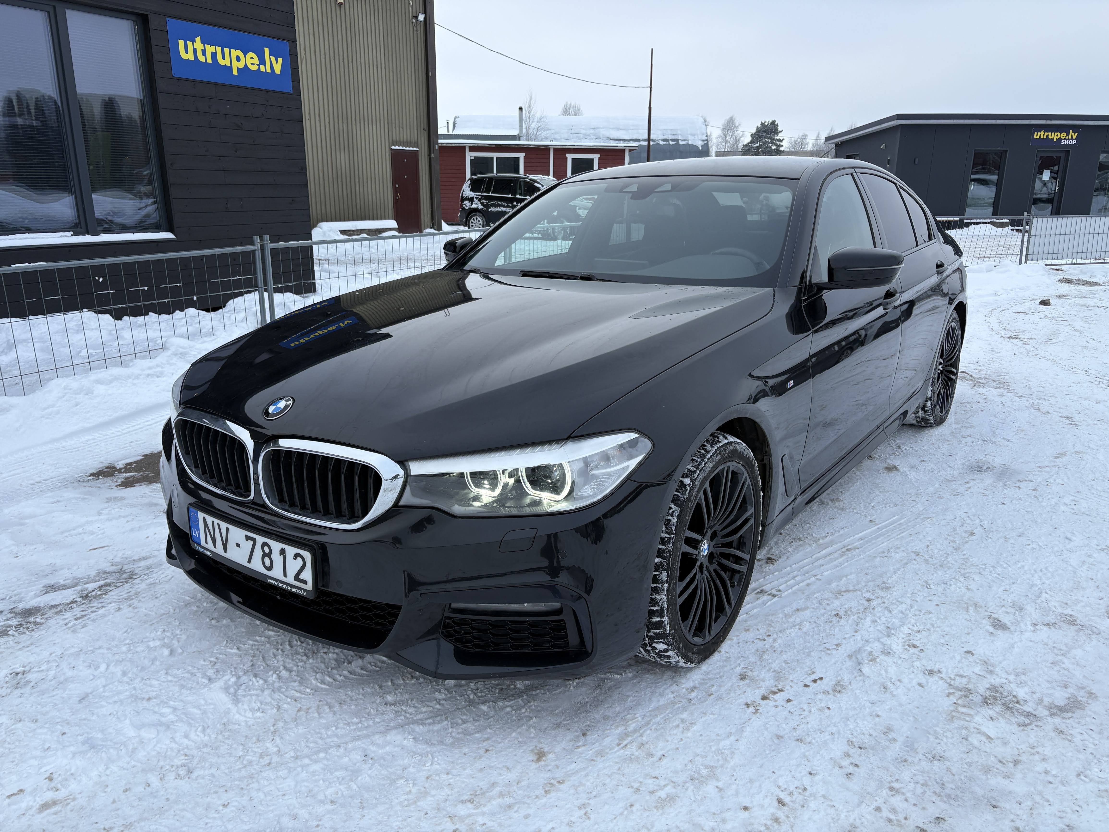 Lengvasis automobilis: BMW 520 d xDrive