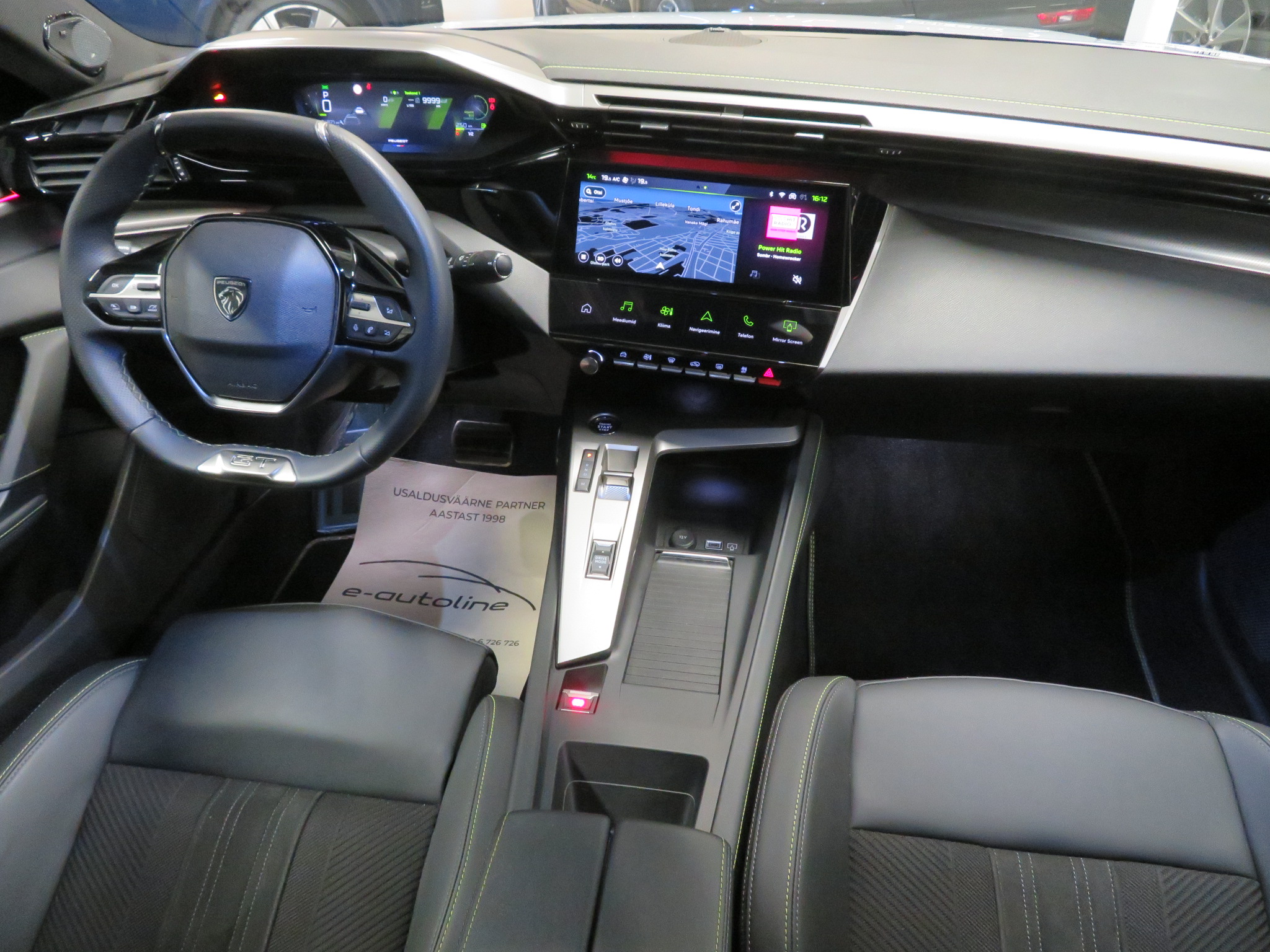 Lengvasis automobilis: Peugeot 408