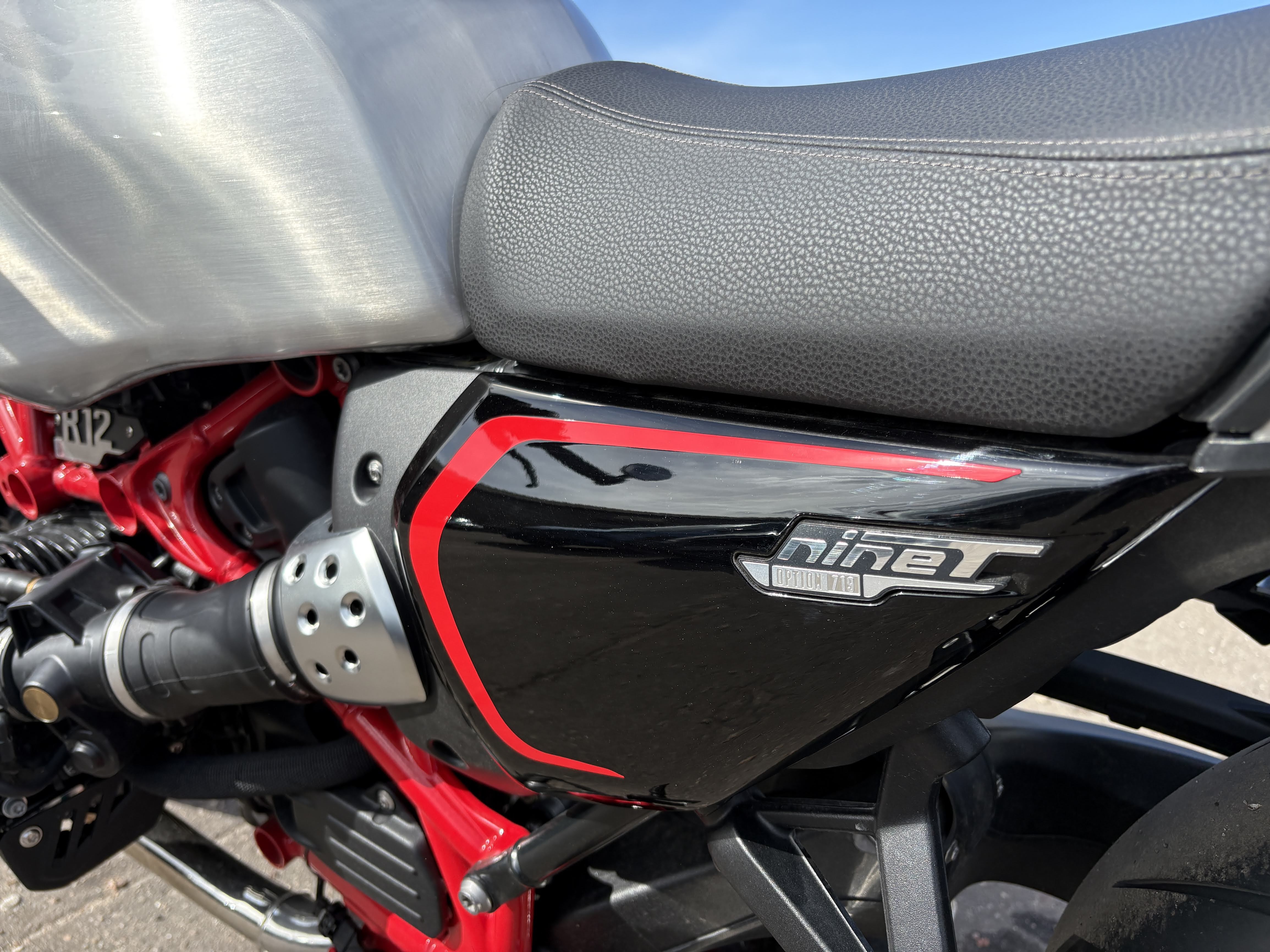 Lengvasis automobilis: BMW R 12 NINET
