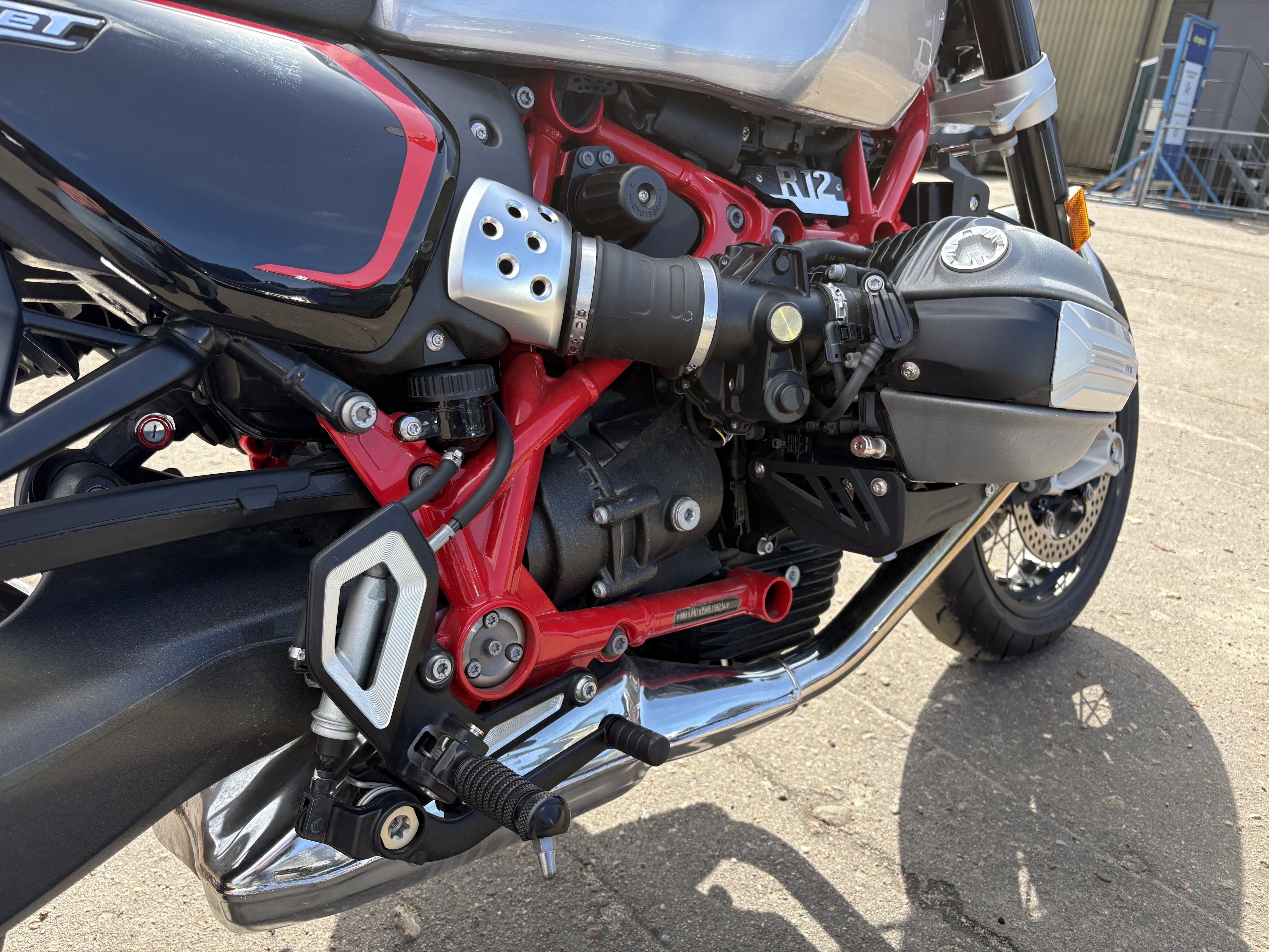 Lengvasis automobilis: BMW R 12 NINET