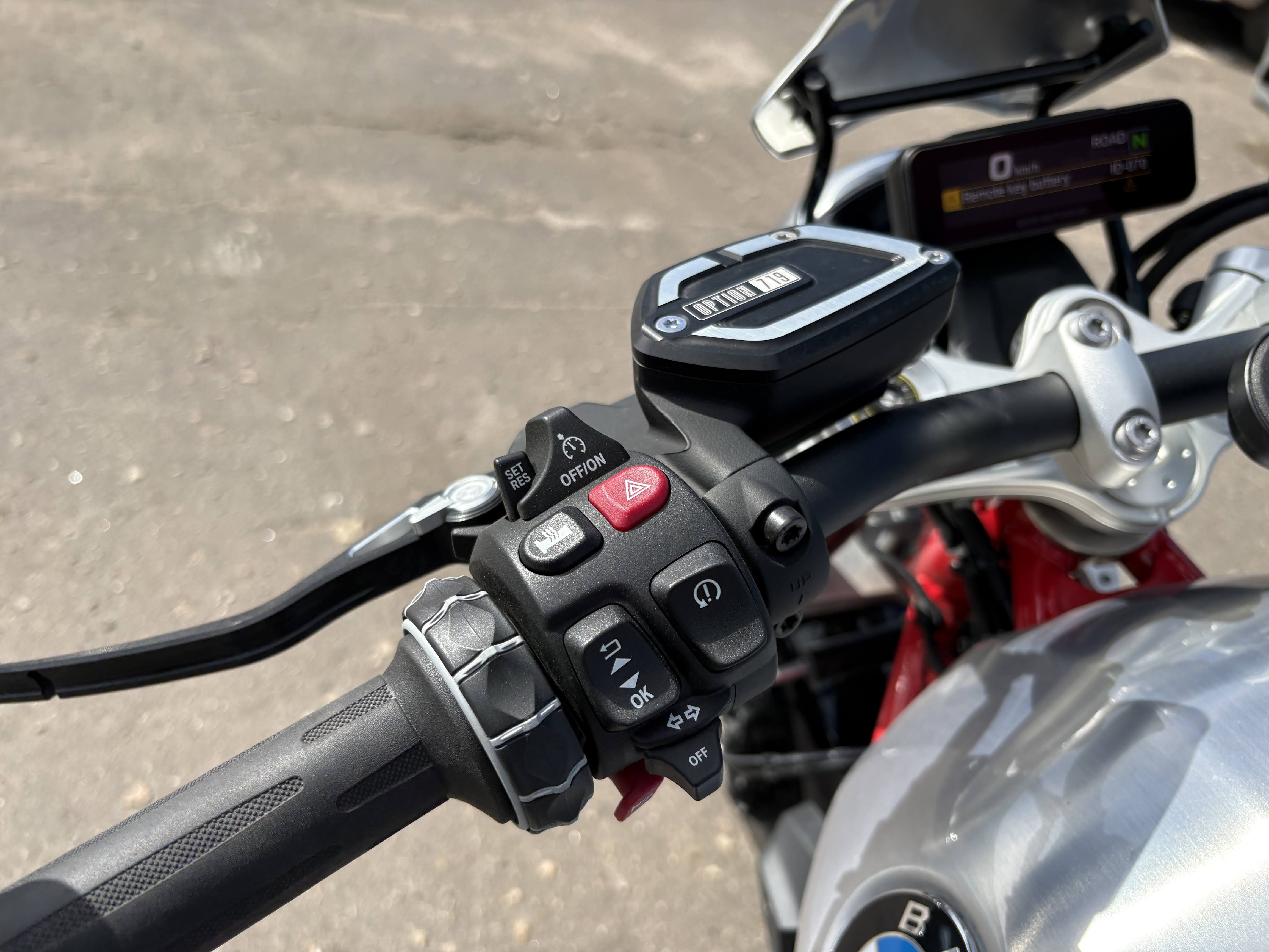 Lengvasis automobilis: BMW R 12 NINET