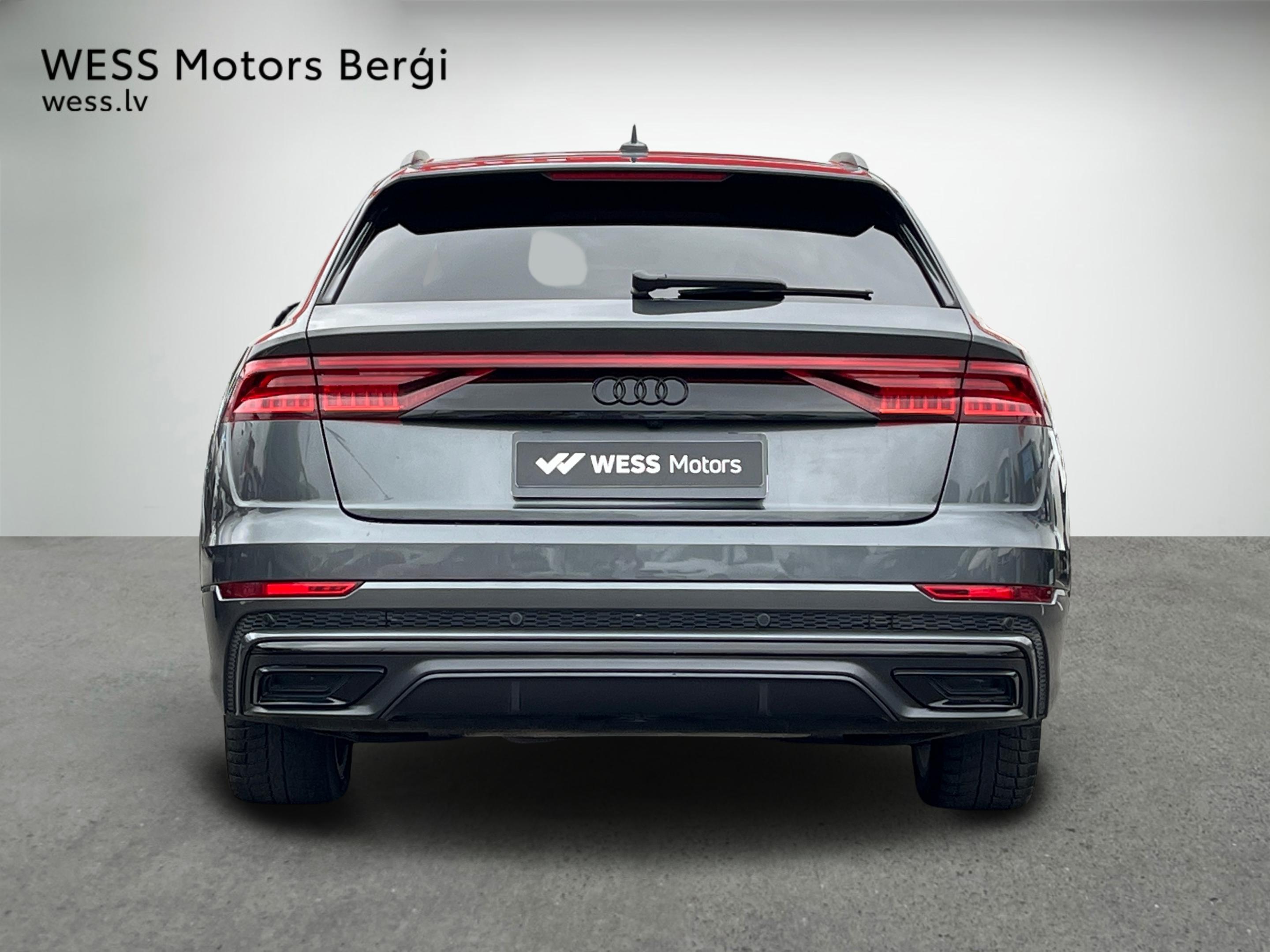 Lengvasis automobilis: Audi Q8