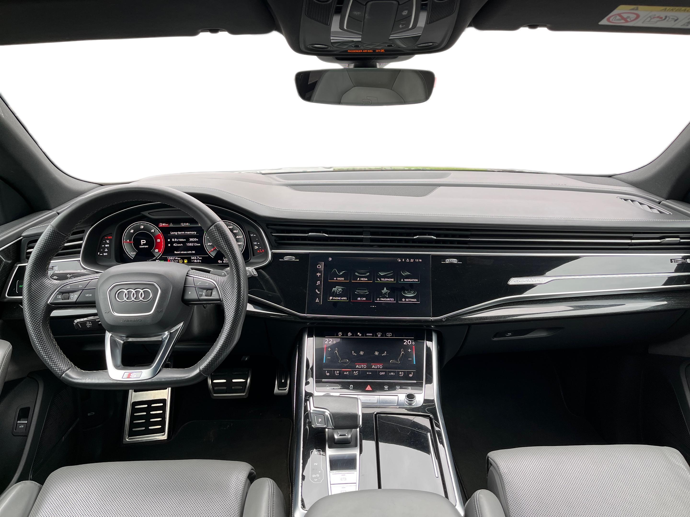 Lengvasis automobilis: Audi Q8