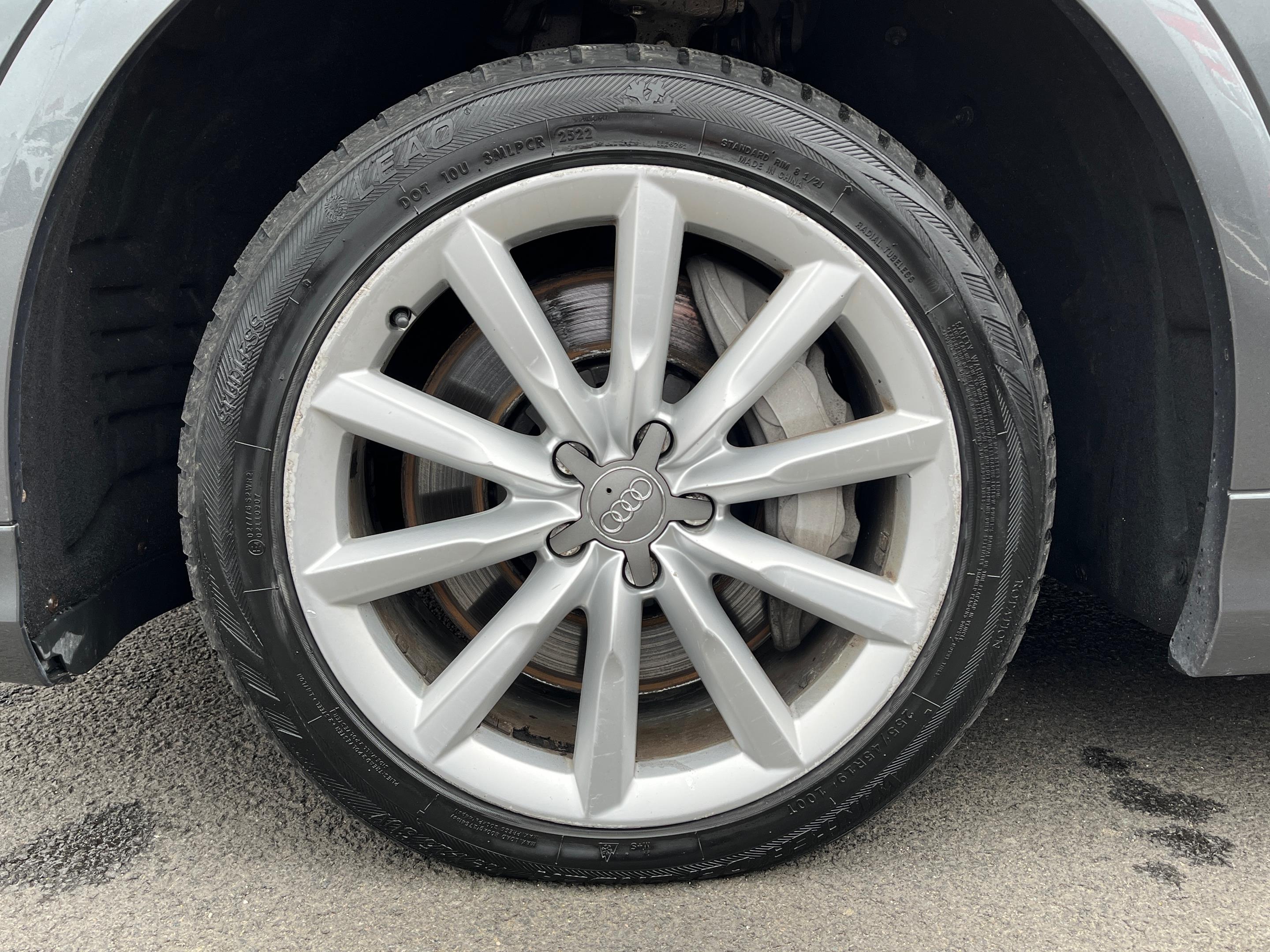Lengvasis automobilis: Audi Q8
